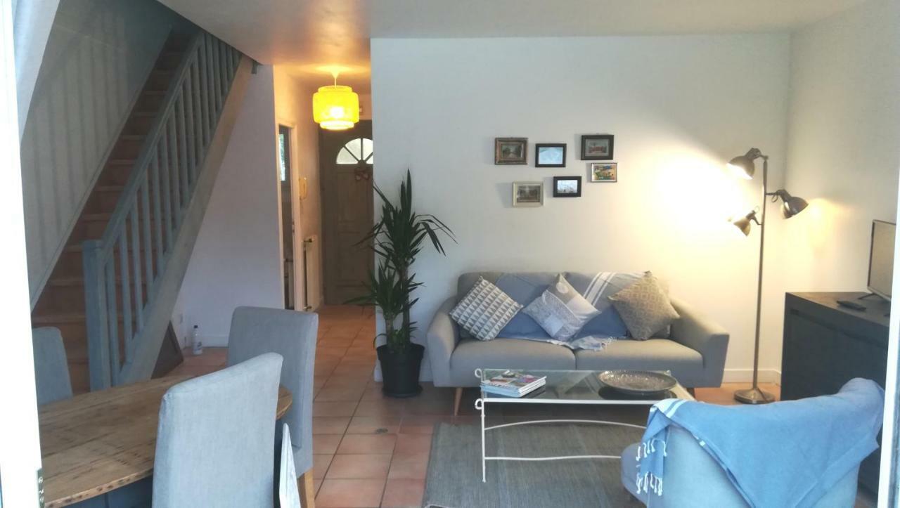 Gites, Chambres D'Hotes La Maison D'Amis Puilboreau Exterior foto